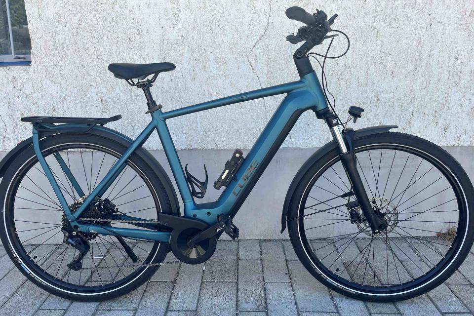 Kathmandu Hybrid One